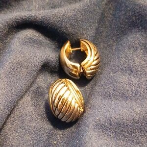 Vintage Erwin Pearl Gold & Silver Textured Hoop Earrings